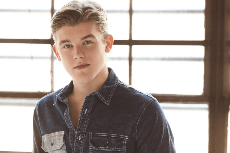 Sean Ryan Fox Is The Sidekick Anyone Would Want