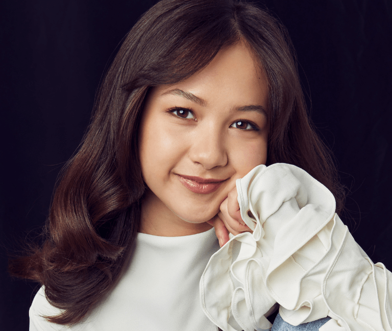 Kyriana Kratter Is Exploring A Galaxy Far, Far Away