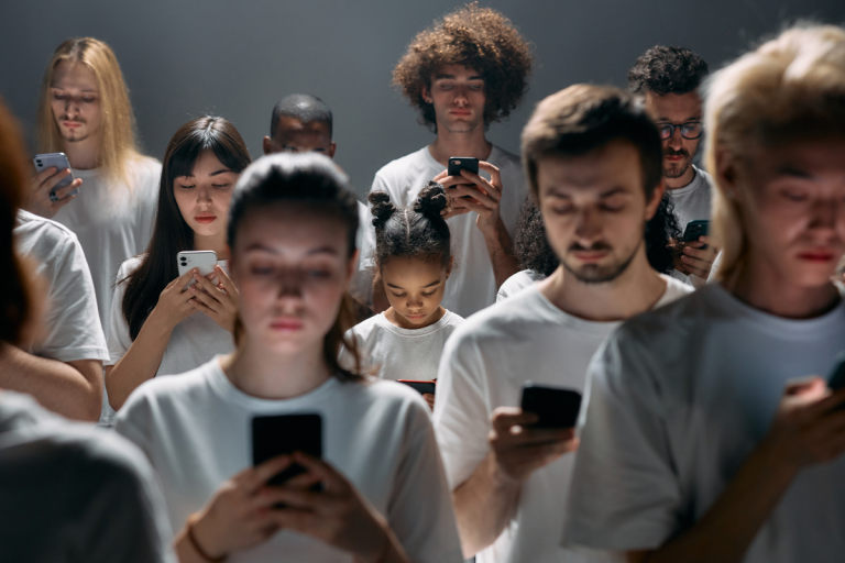 Phone Article Feature Image Breaking Up with Your Screen: Gen Z’s Battle Between Detox and Obsession