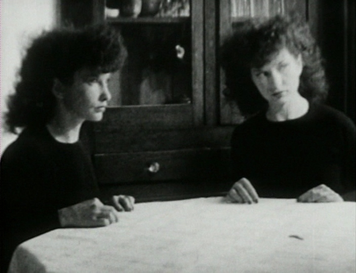 "Meshes Of The Afternoon" 1943 Public Domain