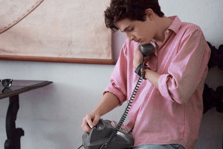 Is the Heartthrob Being Dethroned by the Internet Boyfriend?
