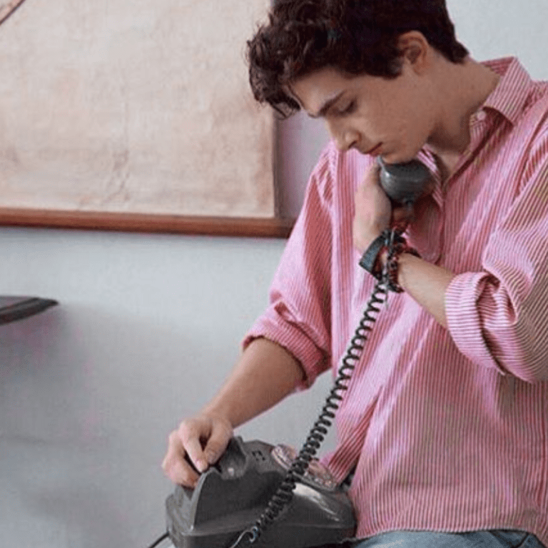 Is the Heartthrob Being Dethroned by the Internet Boyfriend?