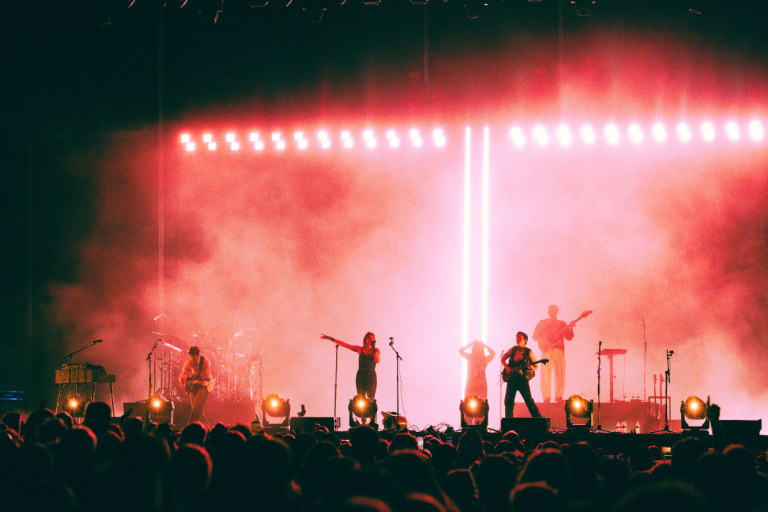 Concert Recap: MUNA at Highmark Mann Center – 9/25